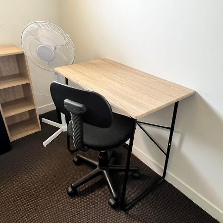 Single Room #1 Or #3 - Homestay Family Home - No Breakfast Hamilton Eksteriør bilde