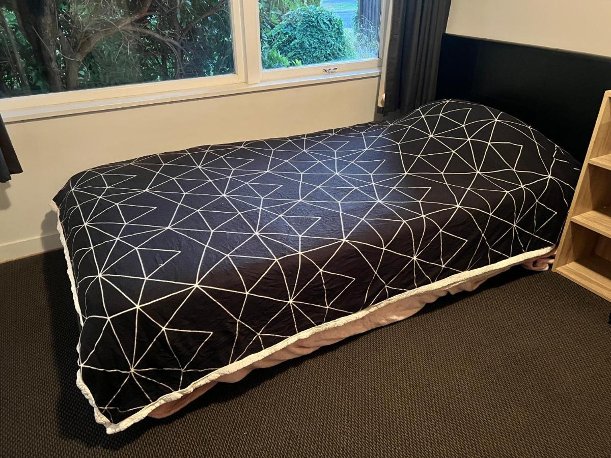 Single Room #1 Or #3 - Homestay Family Home - No Breakfast Hamilton Eksteriør bilde
