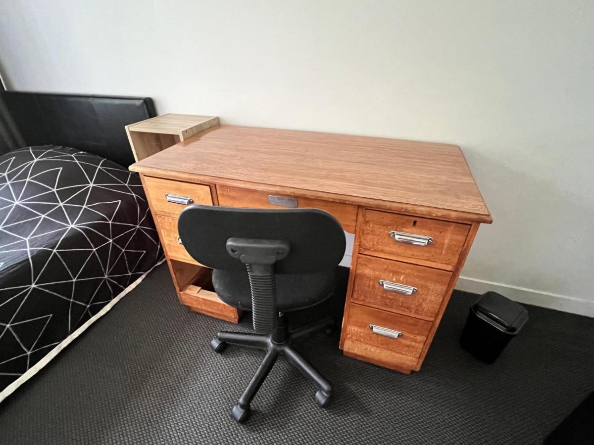 Single Room #1 Or #3 - Homestay Family Home - No Breakfast Hamilton Eksteriør bilde